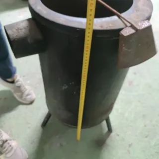 Estufa leña redonda metal falta circulo superior