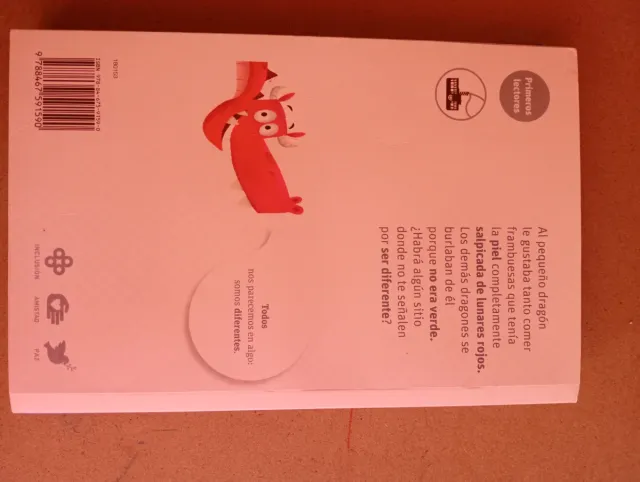 El dragón color frambuesa