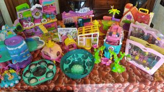 Lote de muñecas y casas Pin y Pon