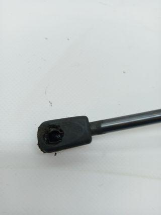 AMORTIGUADORES MALETERO / PORTON KIA STONIC (5)