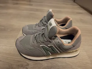 Zapatillas New Balance grises y verdes