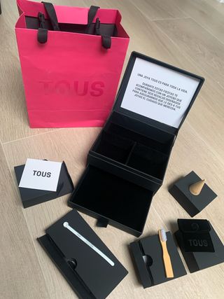 Joyero Tous negro con bolsa