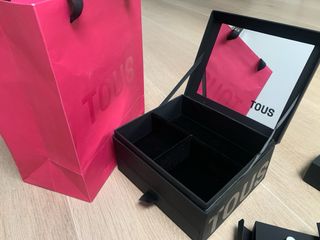 Joyero Tous negro con bolsa
