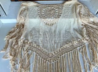 Chaleco de flecos beige