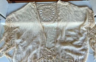 Chaleco de flecos beige