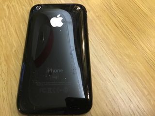 Apple iPhone 16GB Nero/Argento