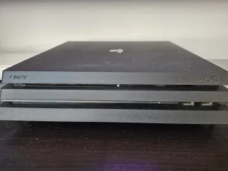 PlayStation 4 Pro Negra