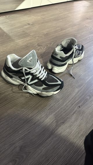Zapatillas New Balance 9060 Talla 42
