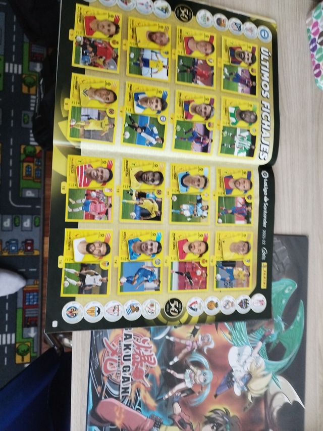 Álbum cromos Panini Spider-Man 21/22