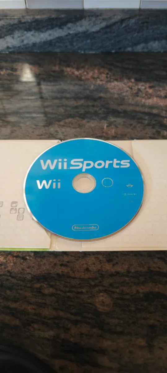 Nintendo Wii + Wii Sports