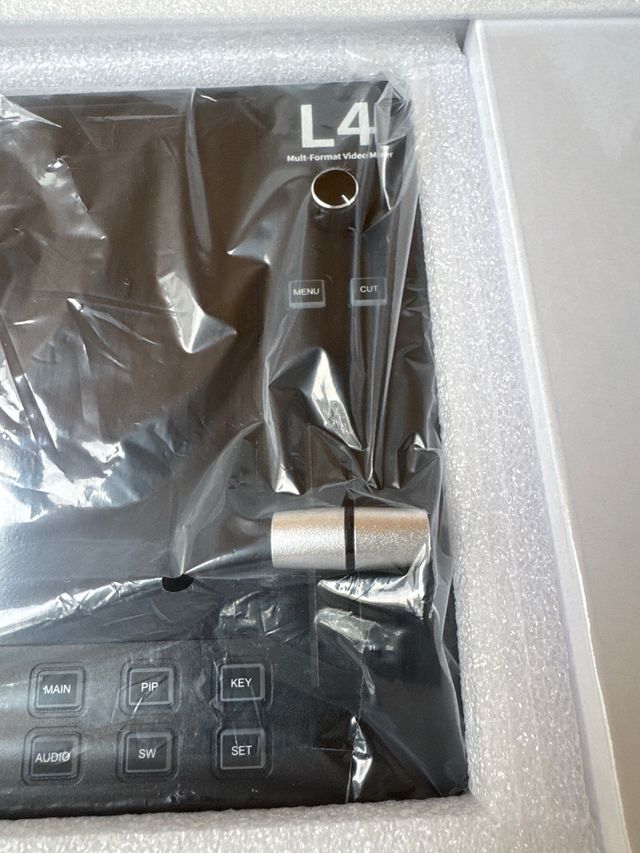 FEELWORLD L4 Conmutador de vídeo 10.1 5-CH