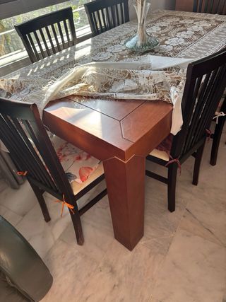 Mesa comedor y 6 sillas madera