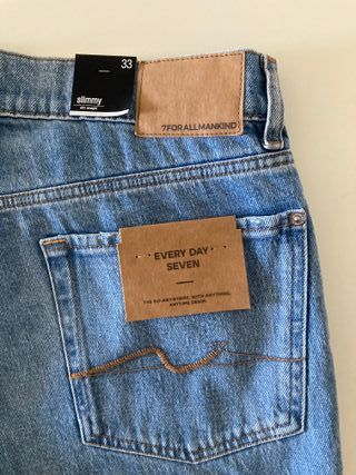 7 For All Mankind Slimmy. Pantalón vaquero. W33