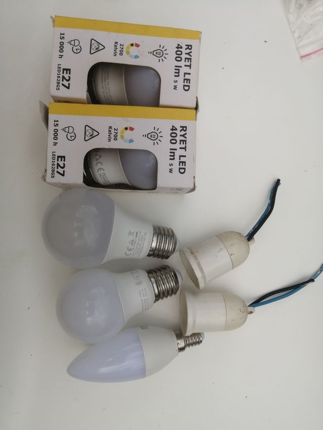 Bombillas LED + Conectores