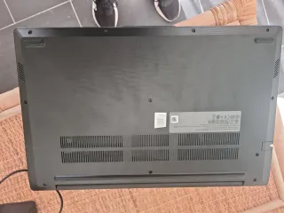 Laptop Lenovo V15 G2 nero - NON FUNZIONANTE