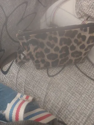 Neceser estampado leopardo