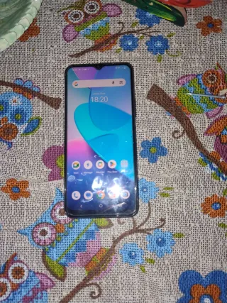 Telefono Vivo V2028 