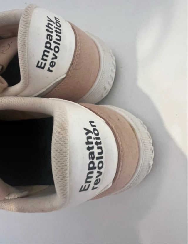 Zapatillas DUUO unisex talla 42