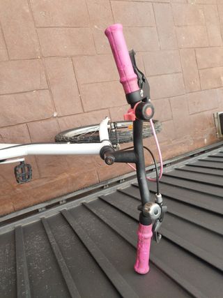 Bicicleta infantil BTWIN blanca