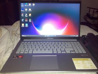 Portátil ASUS VivoBook 15 AMD