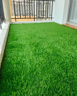 Césped artificial económico