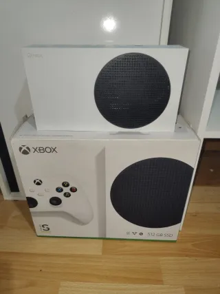 Xbox Series S 512 Gb con scatola e controller