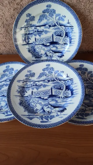 4 Piatti Burslem 1825 .(28cm) 25€ cadauno