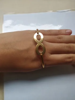 Lote 3 Brazaletes: Dorado, Infinito,Negro