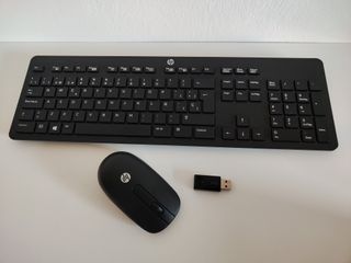Teclado y ratón inalámbrico HP