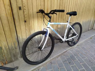Bicicleta Specialized Rockhopper MTB