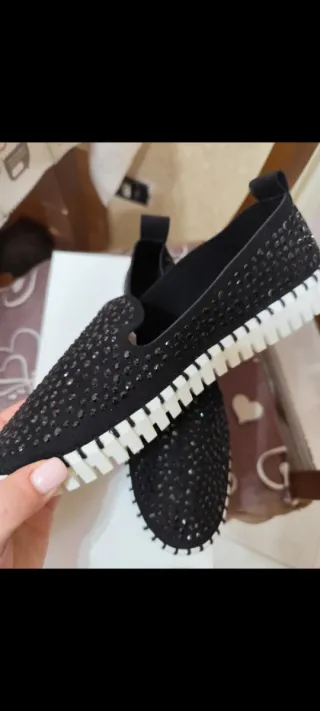 Scarpe basse donna nere con strass