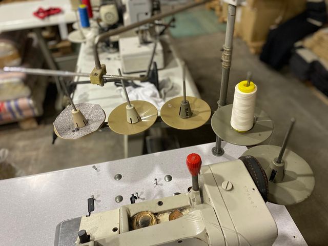 Máquina de coser Juki MO-2400 Overlock