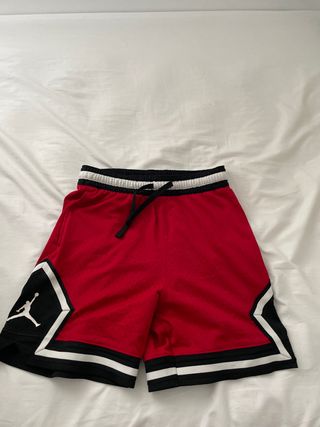Pantalón corto Jordan rojo Talla S