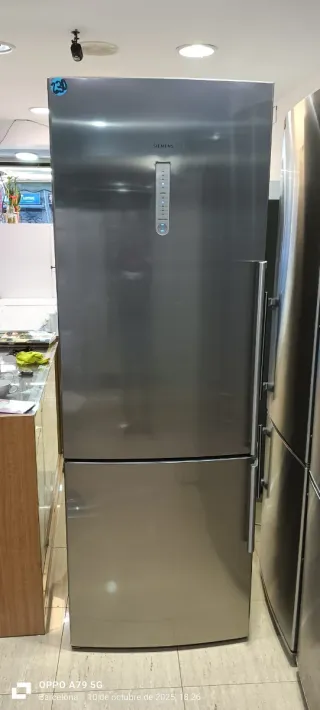 Nevera Combi Siemens
NO FROST ENERGÍA A+