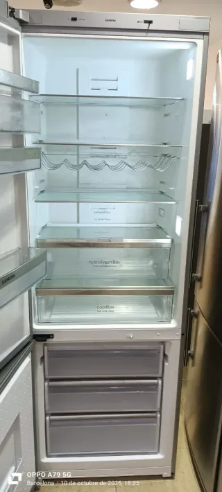 Nevera Combi Siemens
NO FROST ENERGÍA A+