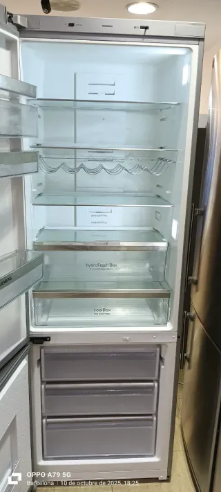 Nevera Combi Siemens
NO FROST ENERGÍA A+