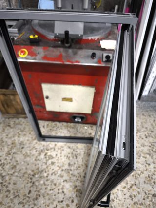 4 Ventanas abatibles RPT de Aluminio 65 x 123cm