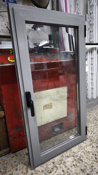4 Ventanas abatibles RPT de Aluminio 65 x 123cm