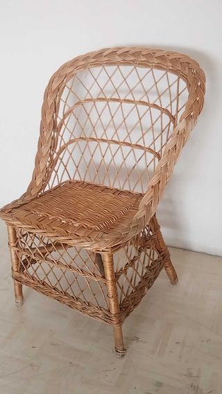 Silla de mimbre estilo peacock