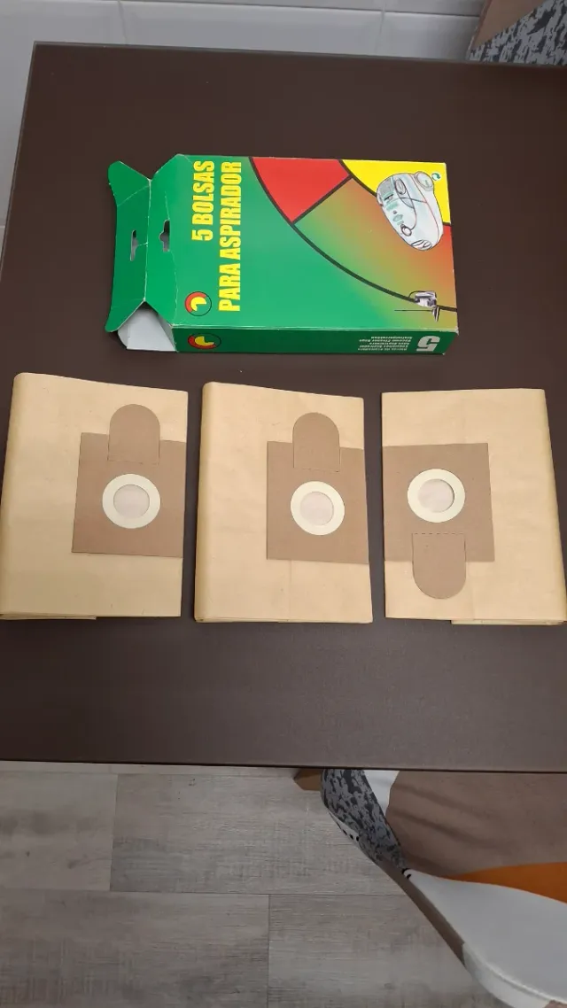 Aspirador Ufesa 1500W Turbo Electronic