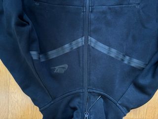 Felpa Nike Tech Fleece nera con zip