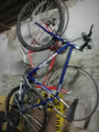 Corsa in bici da corsa