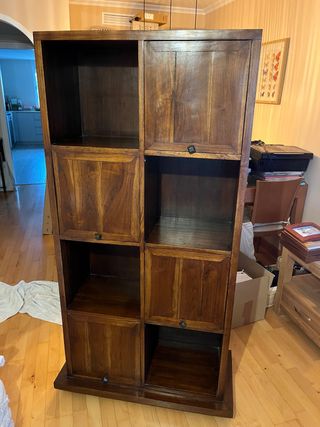 Librería de madera modular