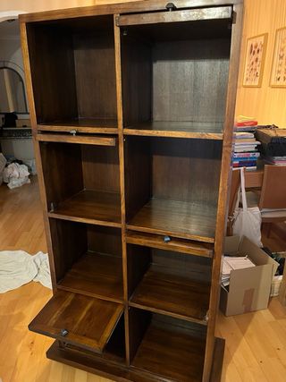Librería de madera modular