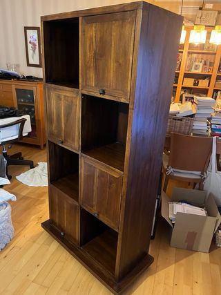 Librería de madera modular