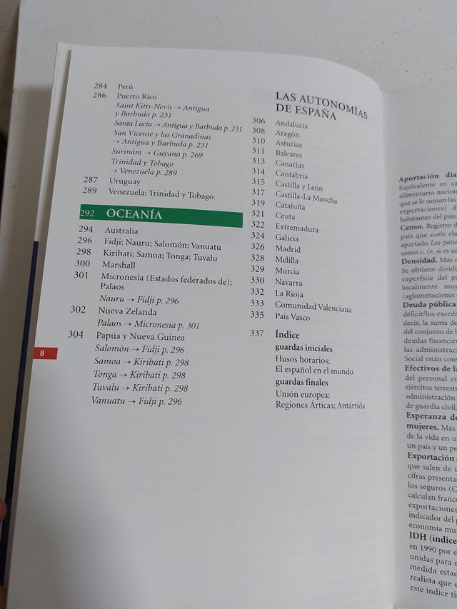 Atlas Larousse de los Países del Mundo