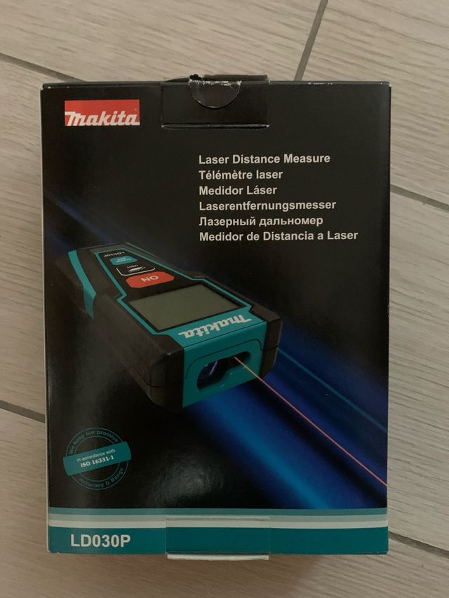 Misuratore laser Makita LD030P