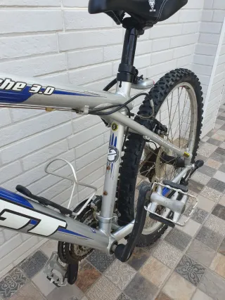 Bicicleta GT Avalanche 3.0 Aluminio