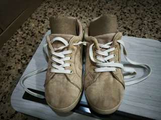 Bambas ante beige