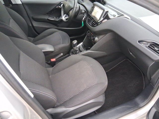 Peugeot 208 5P ACTIVE BlueHDi 73kW (100CV)